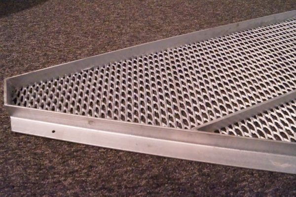 Gångbar Y-del Sträckmetall Höger - Bild 5